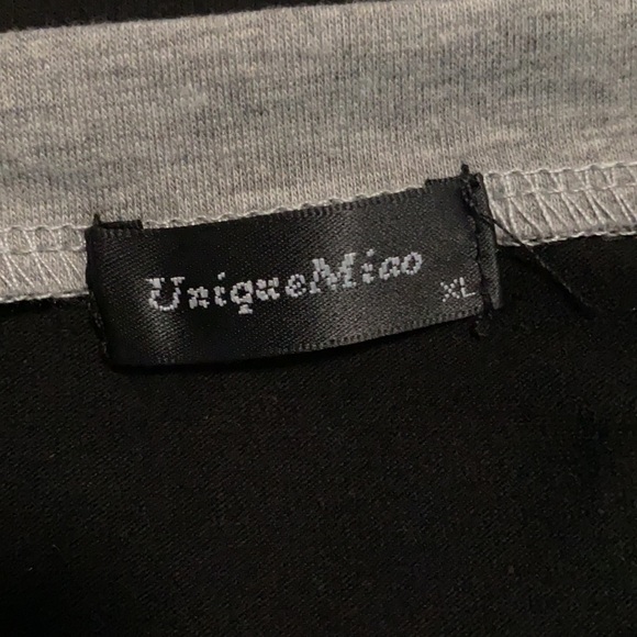 ❗️FINAL❗️ HOCUS POCUS Halloween Raglan Shirt - Picture 2 of 4